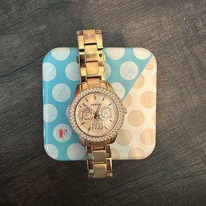 Women’s rose gold fossil watch